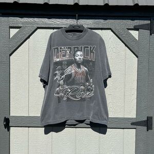 Vintage Derrick Rose Chicago Bulls Graphic T-Shirt | NBA Basketball Tee